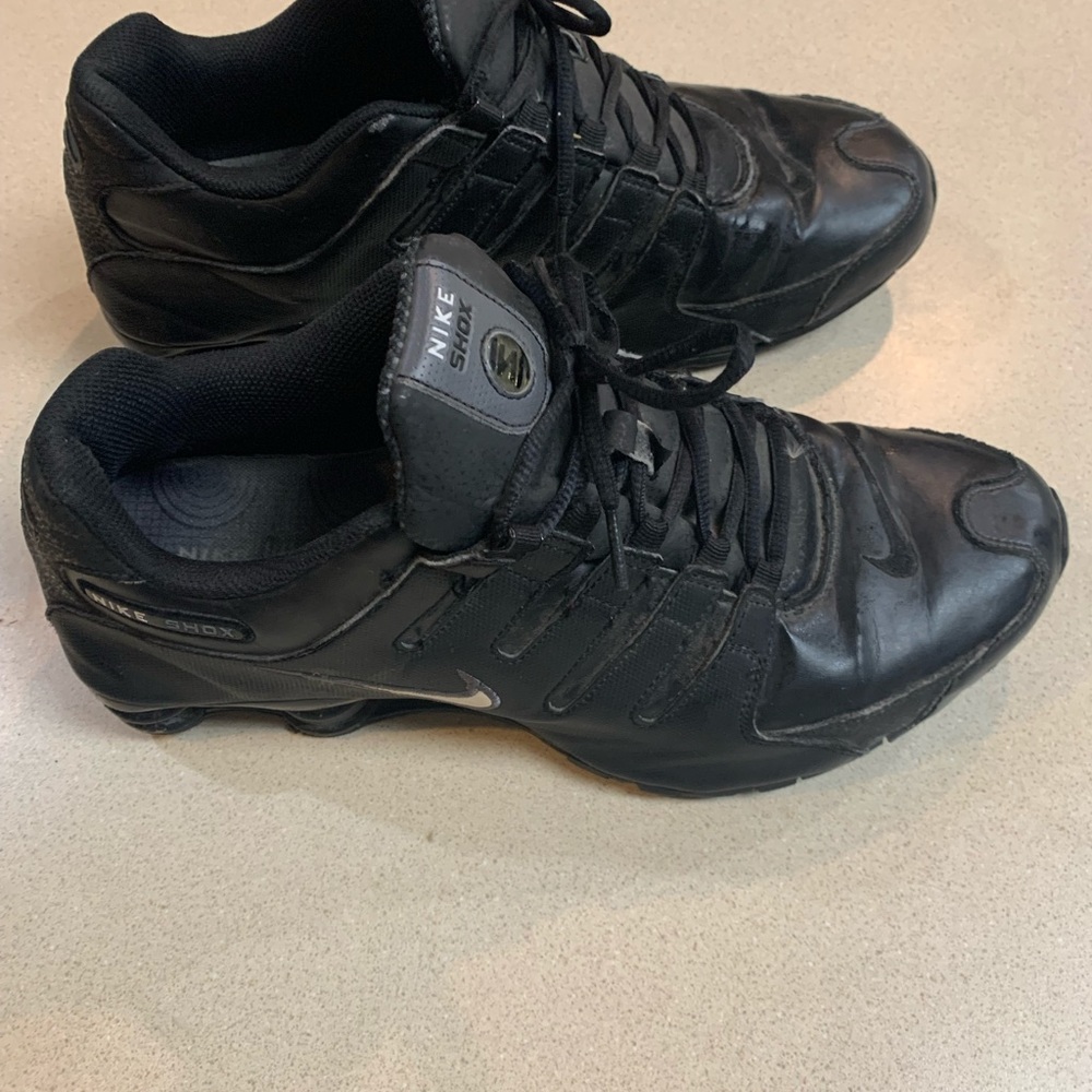 Size 11.5 black NIKE Shox men’s shoes